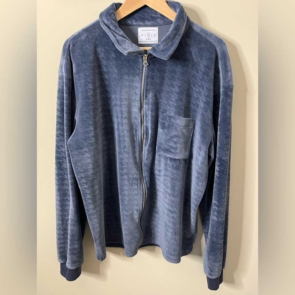 Urban Outfitters Velour Full Zip Size Medium Blue